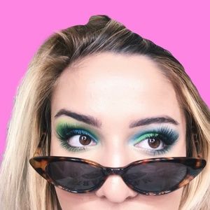 TINY SUNGLASSES